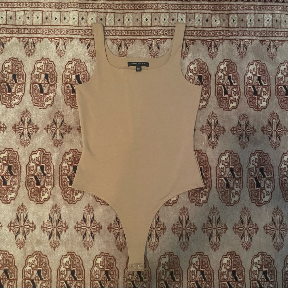 Banana republic scoop-neck thong bodysuit